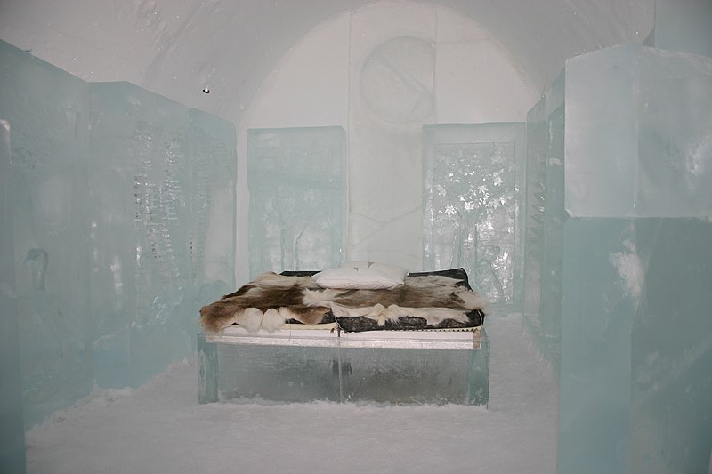 File:Icehotel-se-26.JPG