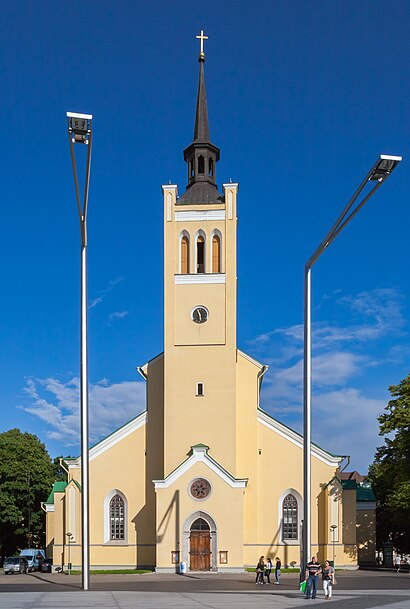 Kuidas ühistranspordiga sihtpunkti Tallinna Jaani kirik jõuda - kohast