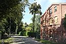 Cobbled street, Inselweg and Mühlendamm in front of house numbers 5a-6b