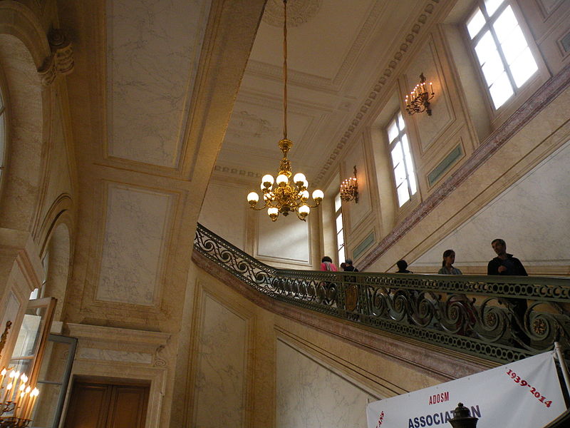 File:Interior of the Hôtel de la Marine (Paris) escalier d'honneur 1.JPG