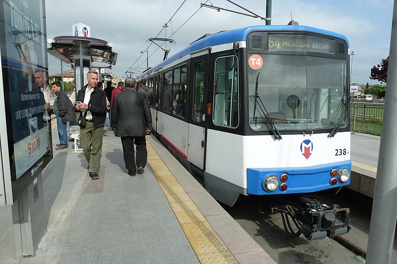 File:Istanbul T4 - Düwag KTA Tram.jpg