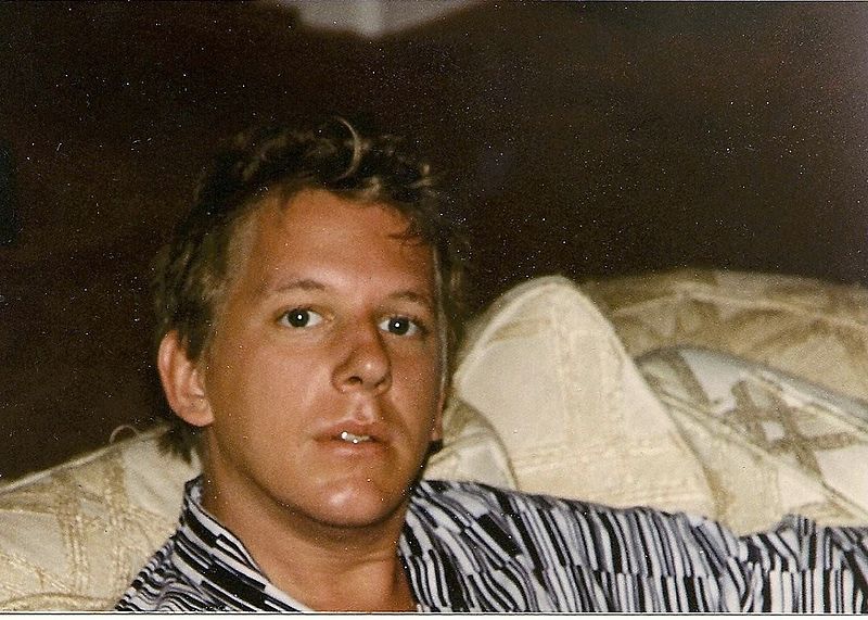 File:Jeffpw at age 25 in 1986.jpg