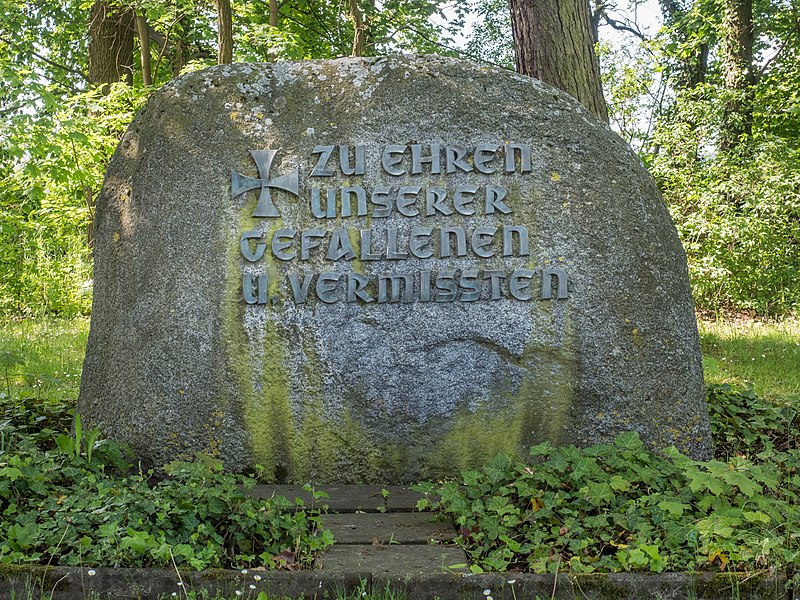 File:Kairlindach war memorial 17RM1732.jpg