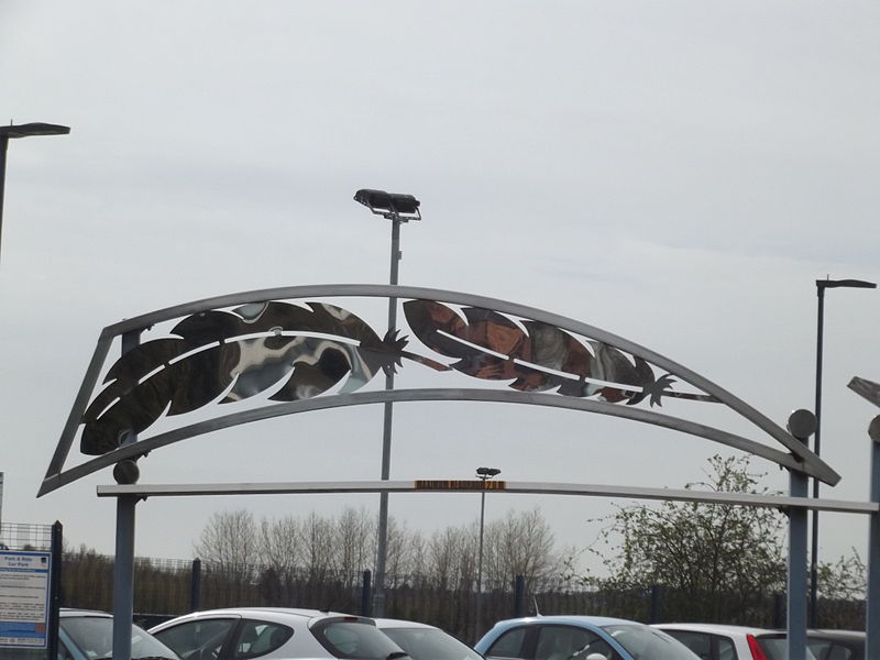 File:Kings Norton Station Car Park - overflow - steel sculptures (17179351412).jpg