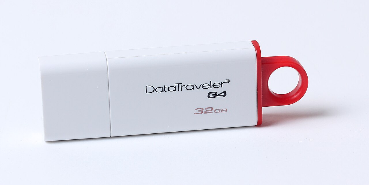 talentfulde millimeter Baron File:Kingston Technology DataTraveler G4 USB flash drive USB 3.0 32 Gb.jpg  - Wikimedia Commons