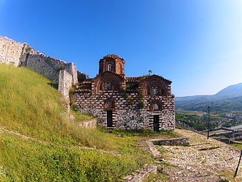 4. Chiesa della Santissima Trinità, Berat Fotografia: Tori Oseku Licenza: CC-BY-SA-4.0