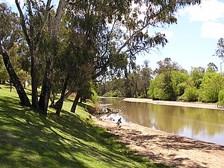 The Lachlan River at Cowra