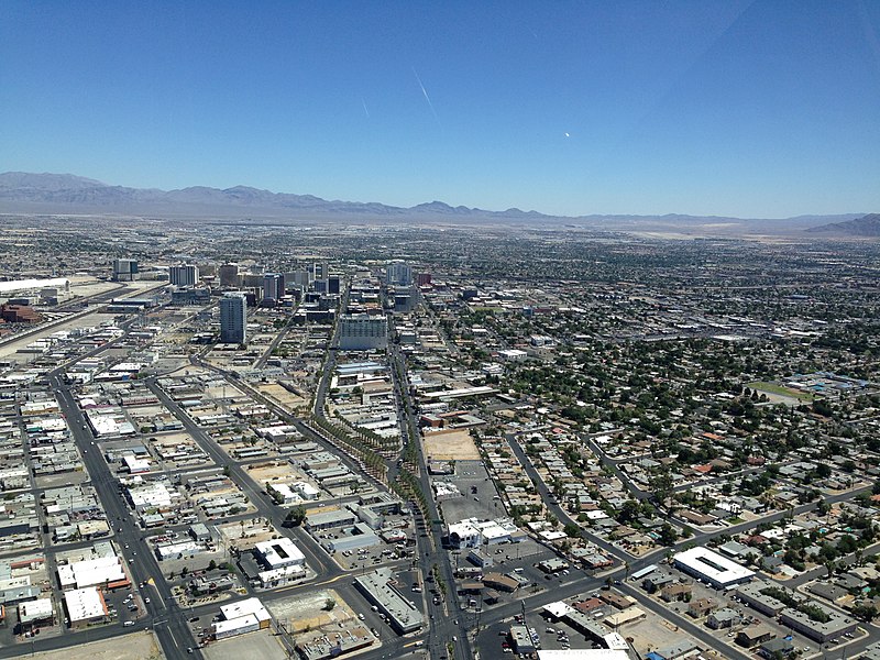 File:Las Vegas From Stratosphere 2 2013-06-25.jpg