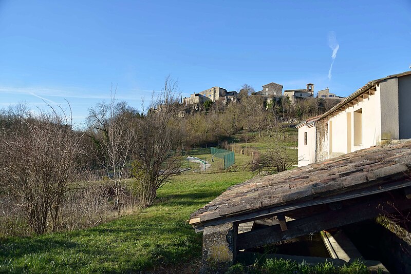 File:Le village de la Roche sur Grâne.jpg