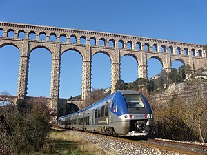A B 81500 under the Roquefavour aqueduct.