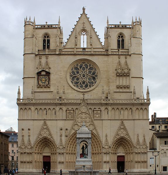 File:Lyon 05 - Primatiale Saint-Jean - PA00117785 - Face.JPG