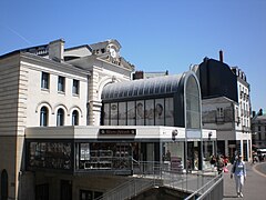 Entrée de l'ancien marché couvert.