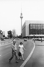 Bawdlun am Dwyrain Berlin