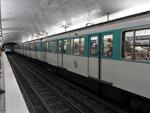 Metro de Paris - Ligne 5 - Gare du Nord 02