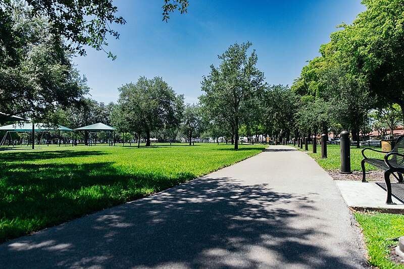 File:Miami Lakes Veterans Park.jpg