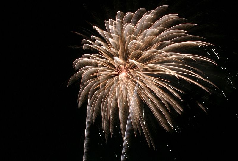 File:Minneapolis Aquatennial-fireworks-2007.jpg