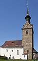 Kirche mit Ausstattung, Kirchhof, ein Grabmal und Einfriedungsmauer