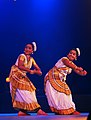 Mohiniattam_dance_of_Kerala_in_Youth_festival_at_Rajiv_Chowk_Delhi_IMG_2985_03