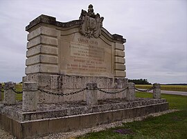 Monument aux défenseurs de Varize-Civry.jpg