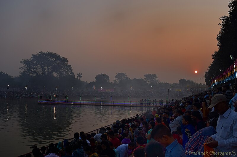 File:Morning Chatt Pooja .jpg