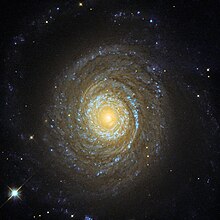 Hubble Space Telescope.jpg tomonidan ishlab chiqarilgan NGC 6753