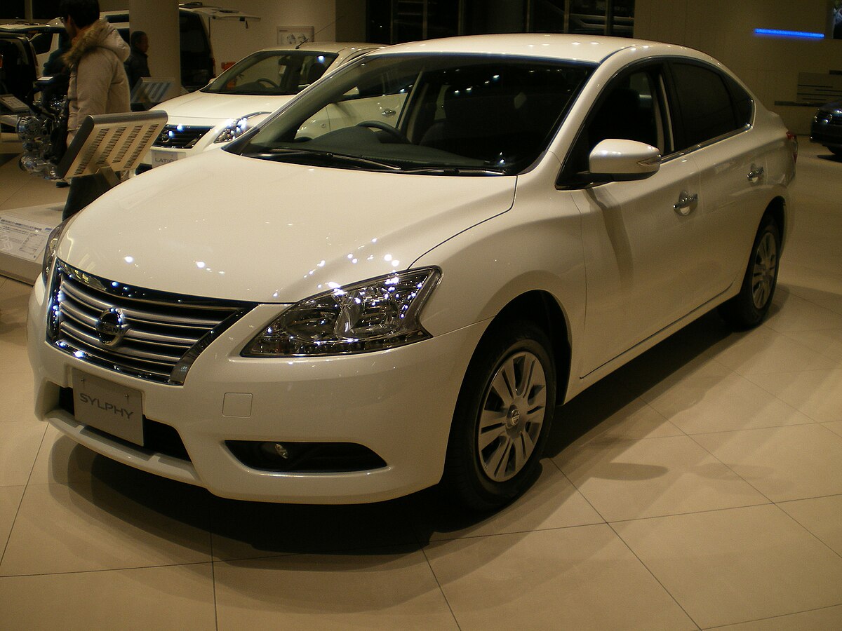 NISSAN SYLPHY TB17 01.JPG