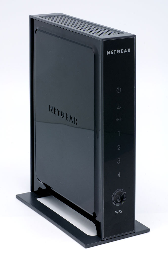 File:Netgear N300 wireless router n01.jpg - Wikimedia Commons