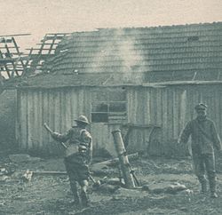 A Newton 6-inch medium mortar in 1918 (this example is manned by Canadian troops). NewtonMortar.jpg