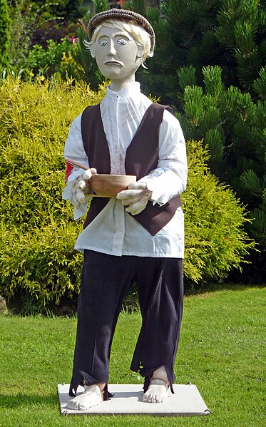 File:Norland Scarecrow Festival 2012 11.jpg