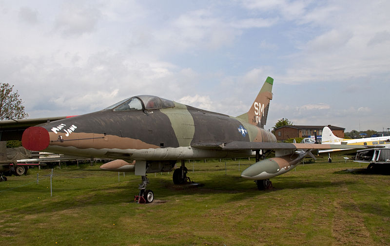 File:North American Super Sabre F-100 1 (4604399960).jpg