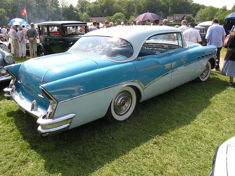 File:Oldtimer 243 - Buick Roadmaster.jpg