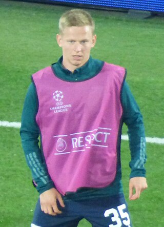 <span class="mw-page-title-main">Oleksandr Zinchenko (footballer)</span> Ukrainian footballer (born 1996)