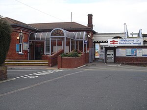 Stanice Paddock Wood 02.JPG