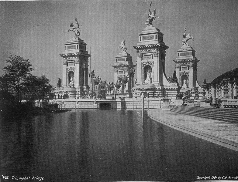 File:Pan-American Exposition - The Triumphal Bridge.jpg