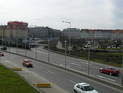 Jak do Pankrácké náměstí hromadnou dopravou - O místě