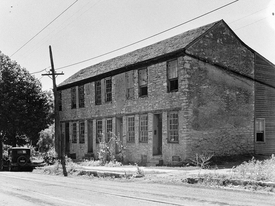 Stone structure built by Emery Peters Rogers in 1830, known as the Peterstown House Peterstown House facade.PNG