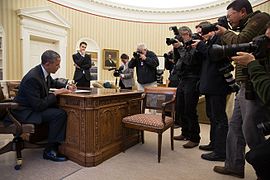 Photojournalists photograph President Barack Obama.jpg