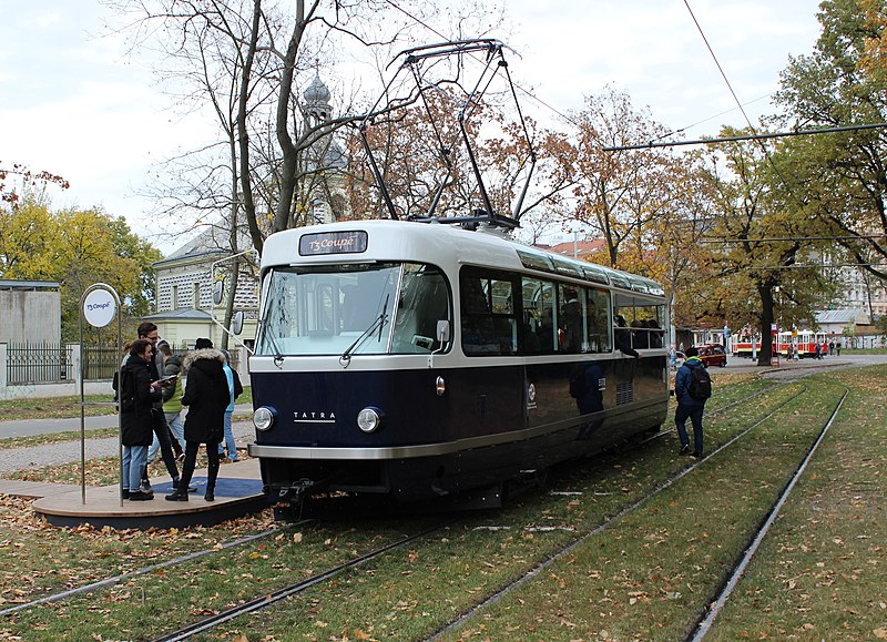 File:Praha, smyčka Výstaviště, tramvaj T3 Coupé (8).jpg