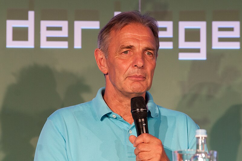 File:Pressekonferenz Tag der Legenden 2014 (30).jpg