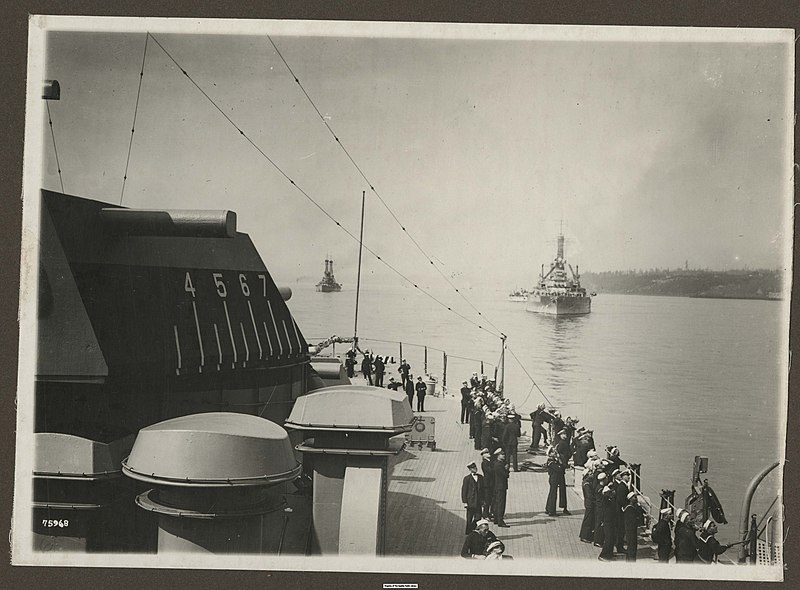 File:Quarterdeck of the Battleship "New Mexico," September 12, 1919 - DPLA - f084507b181f2c5d6f219ae99ac84a6b.jpg