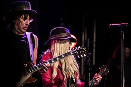 RSO (Richie Sambora + Orianthi) 01 19 2017 -13 (31889904884).jpg