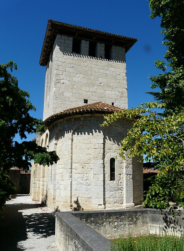 File:Ribérac église Faye chevet.JPG