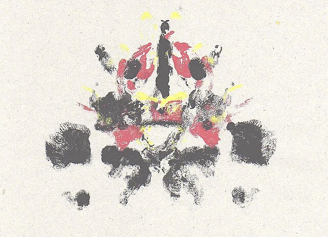 Rorschach style inkblots such as this one made up the central motif for the visuals.