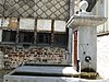 Fontaine à l'angle des rues de la Fontaine et Général Jacques