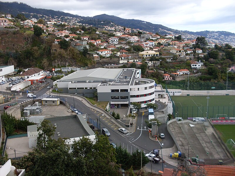 File:Santo António, Funchal - 26 Jan 2012 - SDC15534.JPG