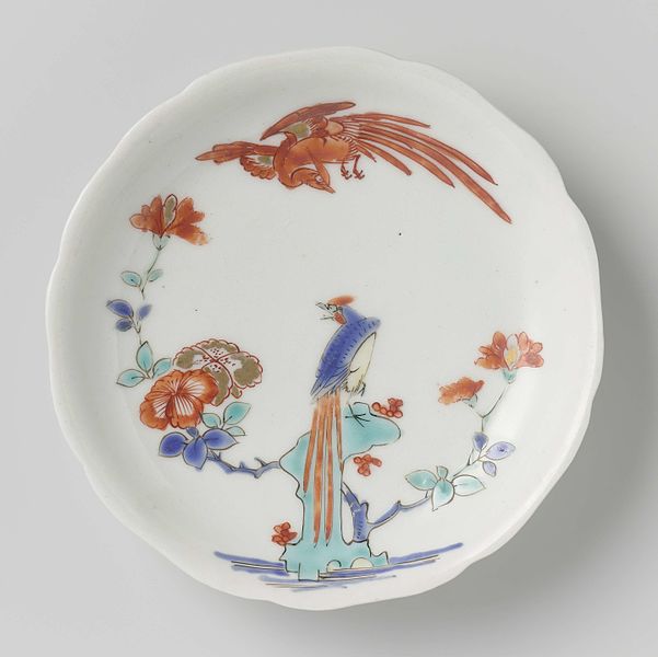 File:Scalloped dish with hoo birds.jpeg