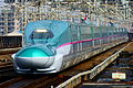 Shinkansen_(bullet_train)_：_The_Hayabusa_super_express_(Series_E5_train)