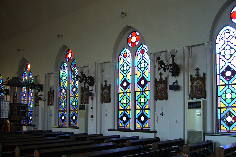 File:Shukugawa Catholic Church Nishinomiya08s5s1980.jpg