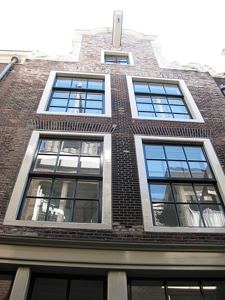 File:Sint Annenstraat 28, Amsterdam.JPG