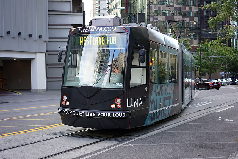 File:South Lake Union Streetcar 302 at Westlake and 6th, Seattle.JPG